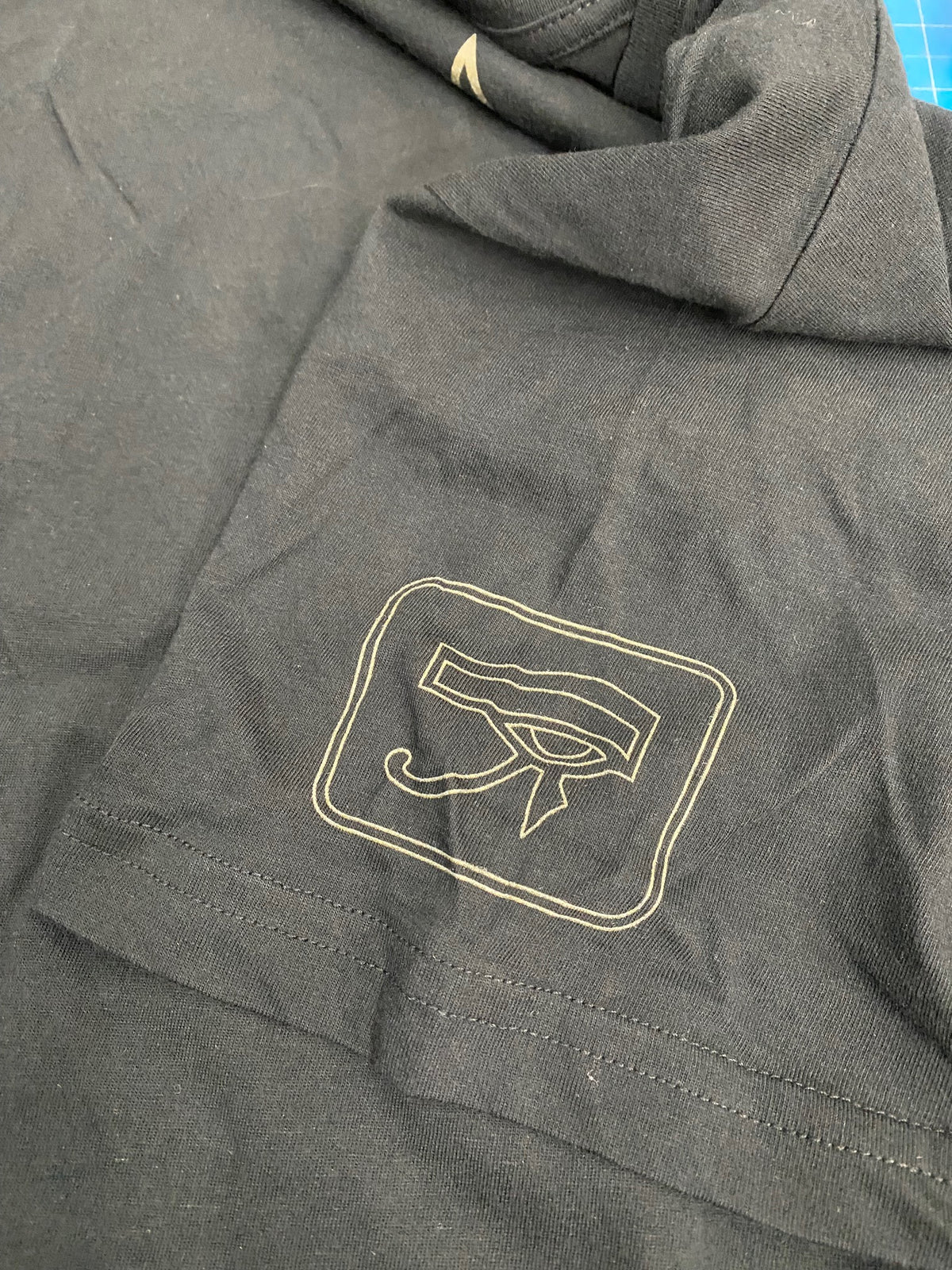 T-Shirt Assassin's Creed Origins Bayeks Shield Black Official Ubisoft